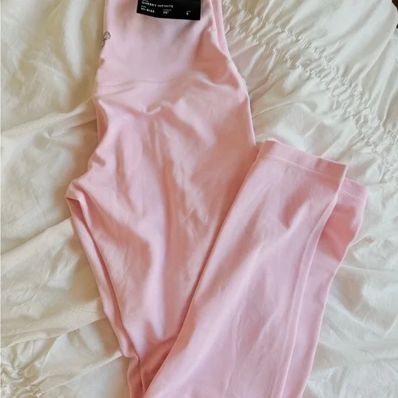 ARITZIA high rise leggings - Picture 2 of 5